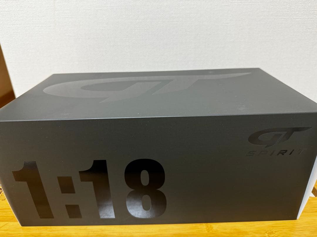 【GT SPIRIT】Porsche 911 ターボ S プロジェクトゴールド