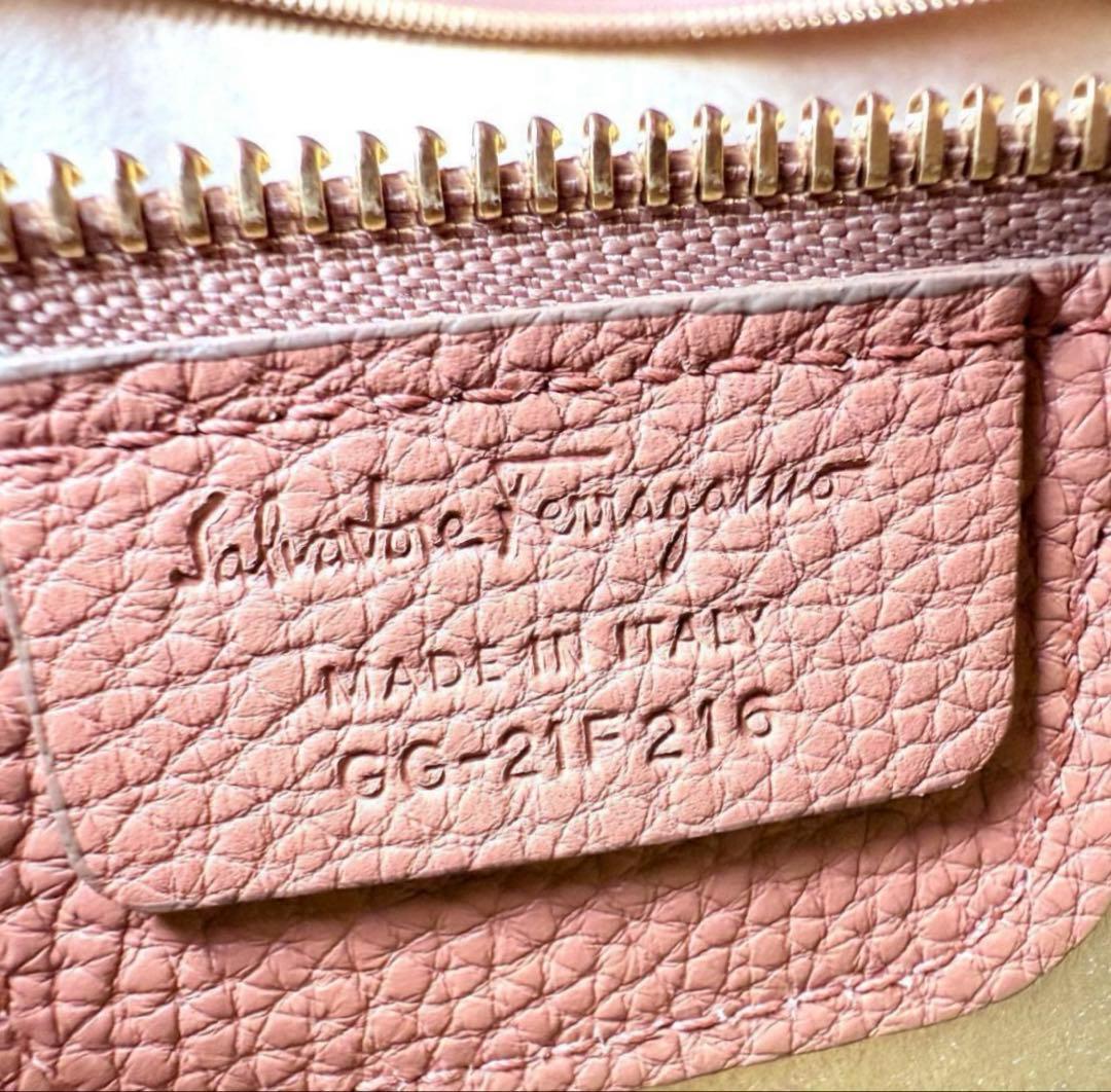 フェラガモ、エイミーピンク レザー トートバッグ