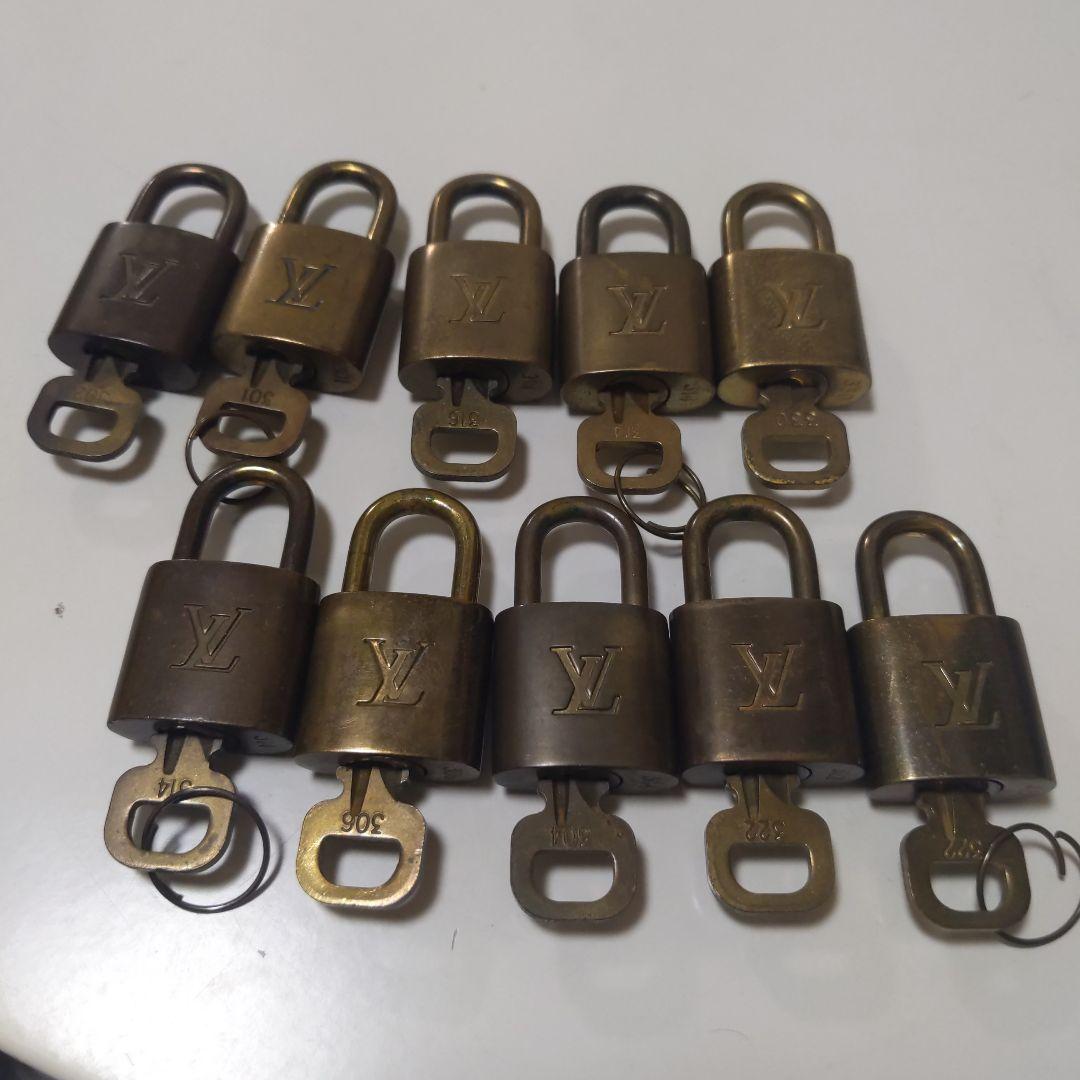 ルイヴィトン パドロック＆キー 10個セット