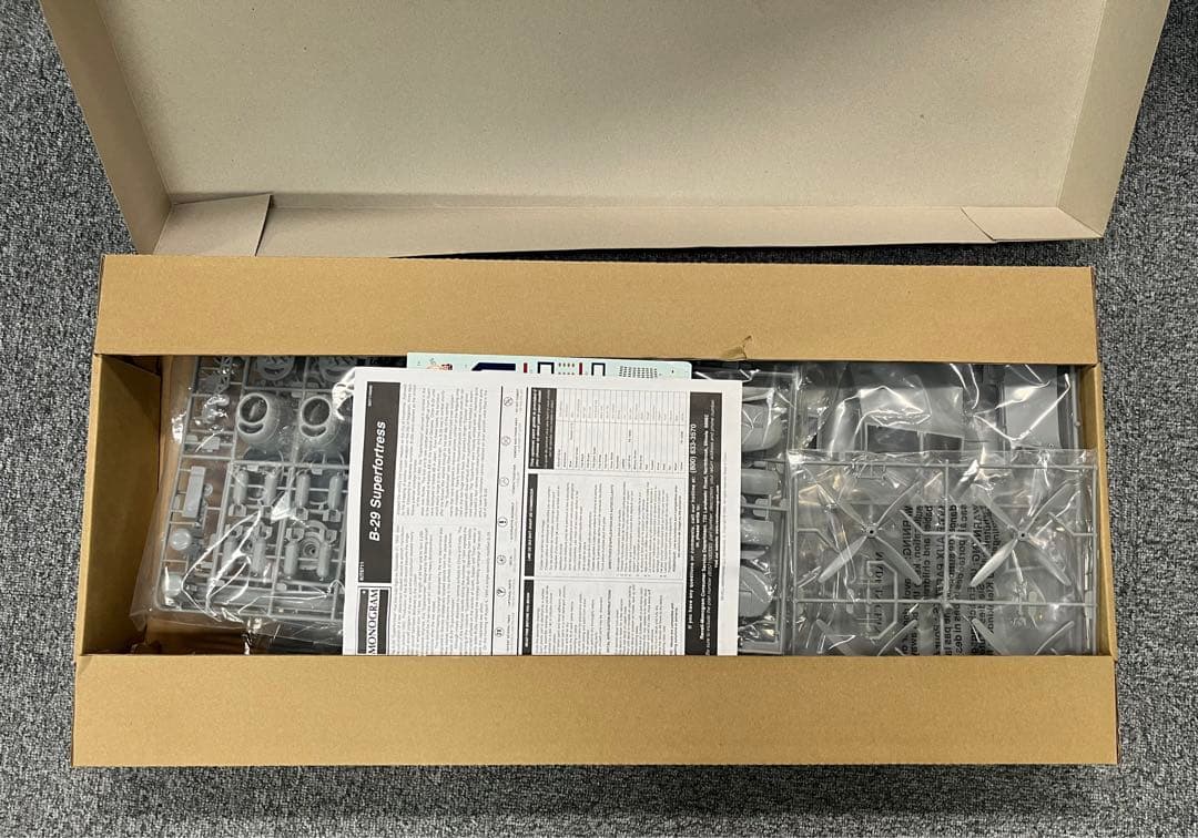 アメリカレベル B-29 スーパーフォートレス 1/48スケール