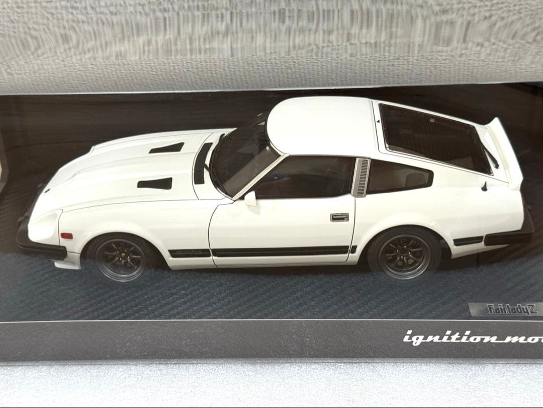 【新品未使用】1/18 Nissan Fairlady Z (S130)