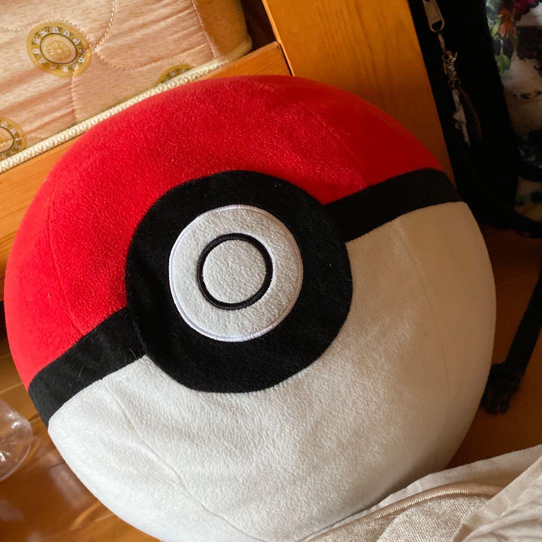 ポケモン モンスターボール ぬいぐるみ