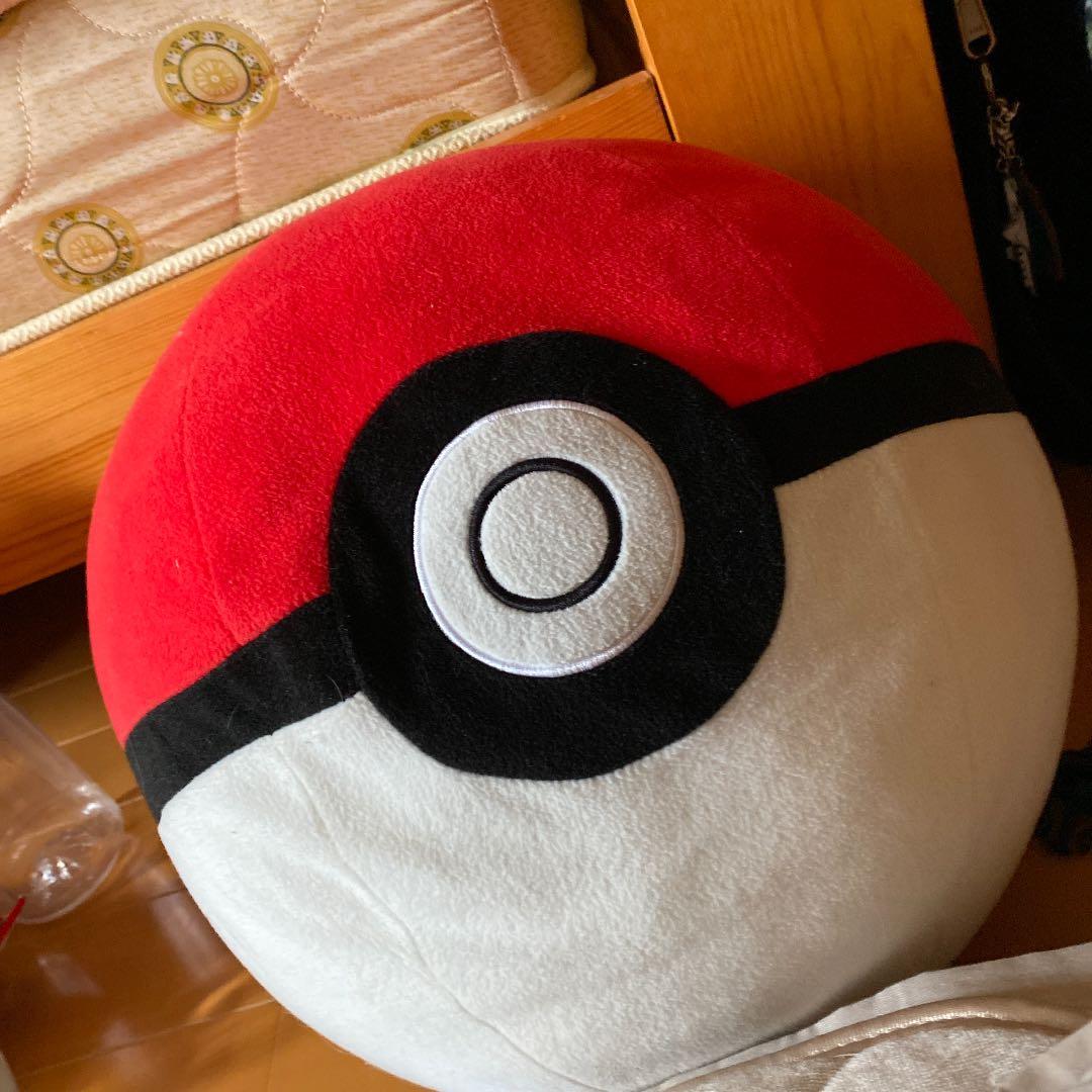 ポケモン モンスターボール ぬいぐるみ