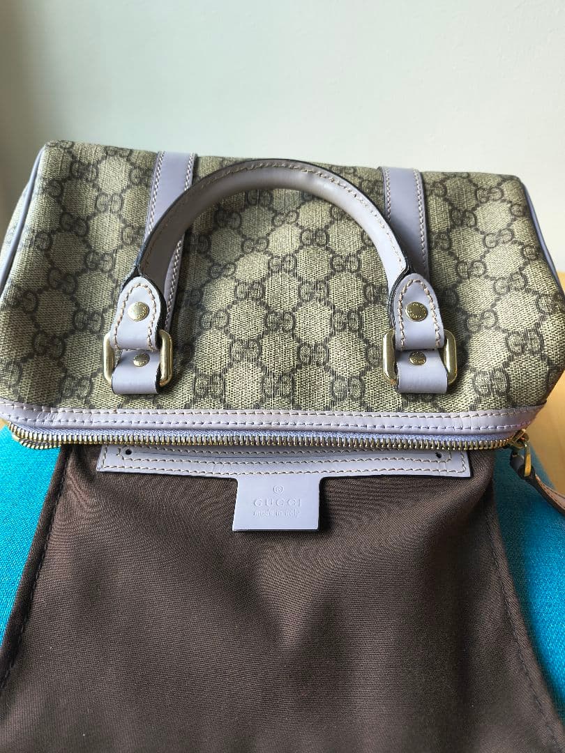 Gucci グッチ　GGスプリームボストンバッグ