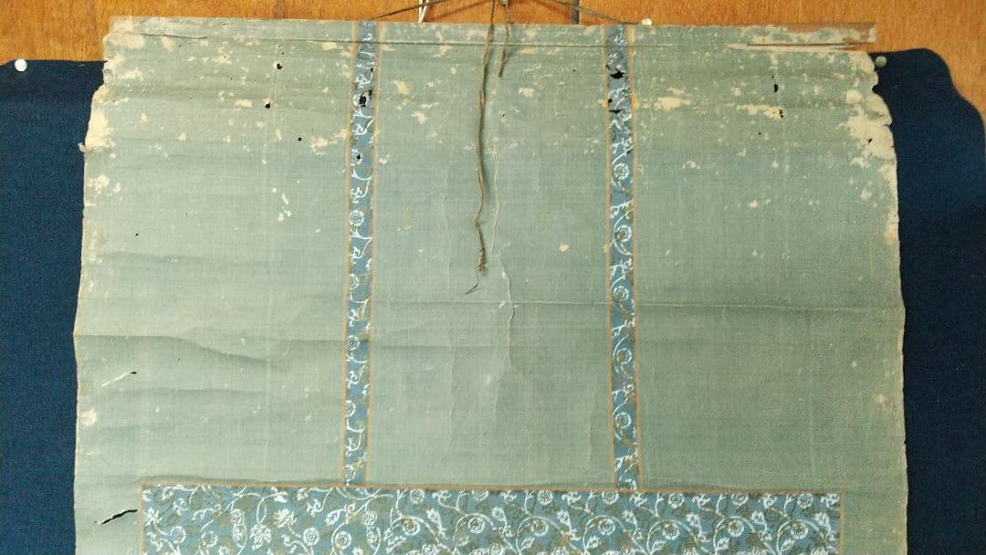 真言宗 八代祖師図 紙本掛軸 軸先なし 木版に彩色？ 仏画 傷みあり