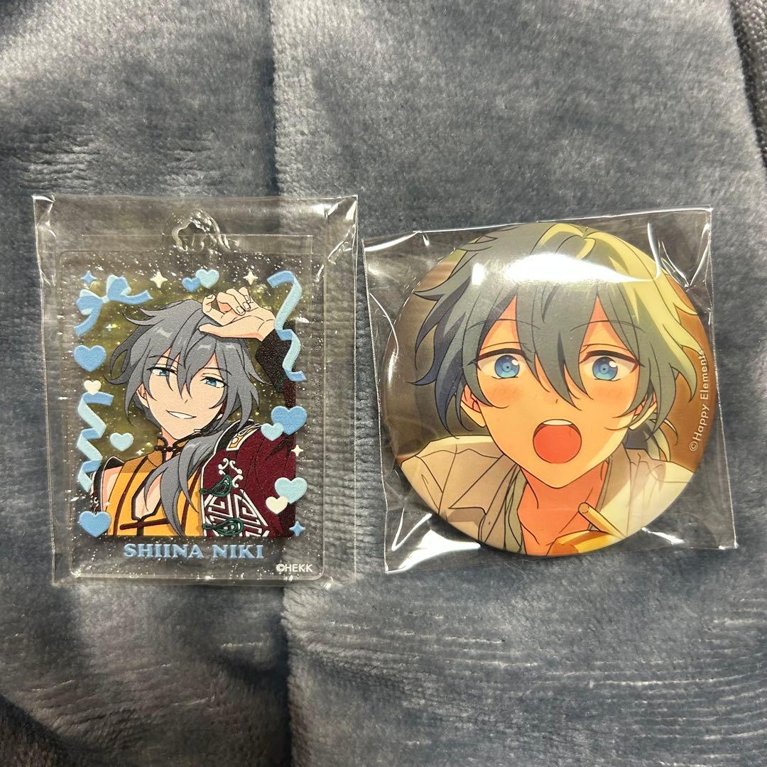 椎名ニキ あんスタ イベコレ缶バッジ プクラメアクキー - メルカリ