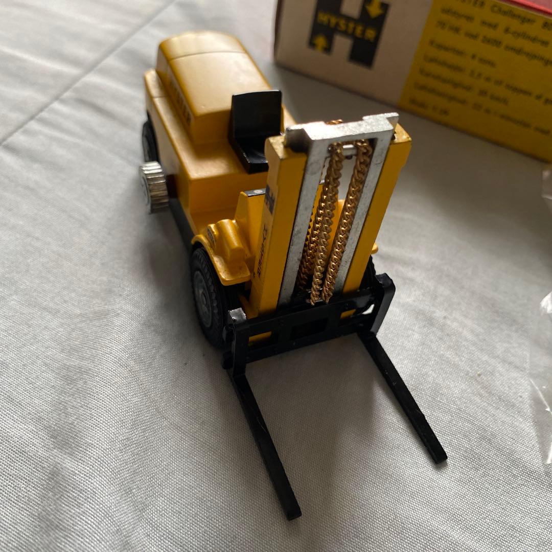 Tekno Lift Truck 864