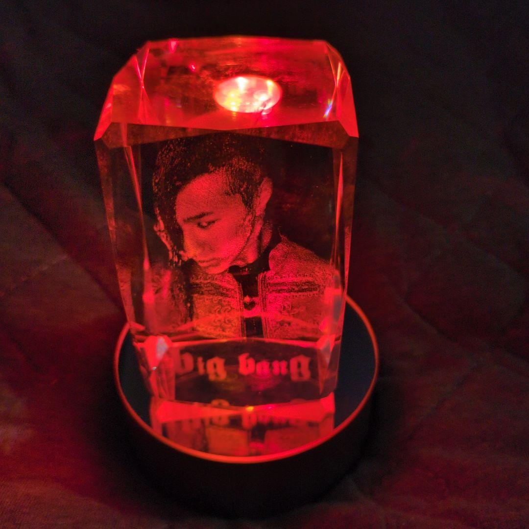 激レアBIGBANGLED置物 G-DRAGON T.O.P グッズクリスタル