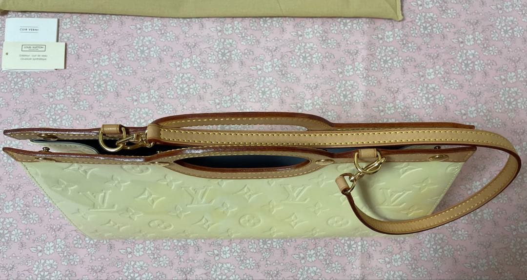 ルイヴィトン　モノグラムヴェルニ　ロクスバリードライブ