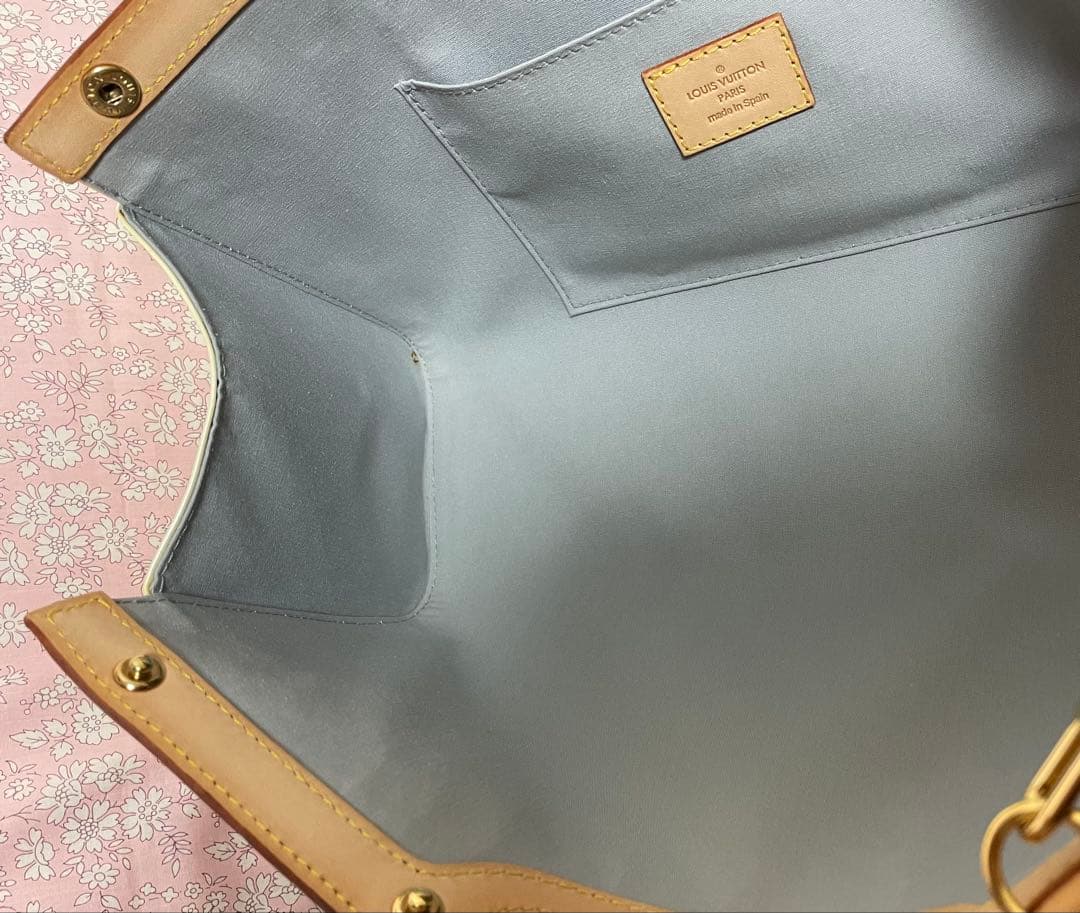 ルイヴィトン　モノグラムヴェルニ　ロクスバリードライブ