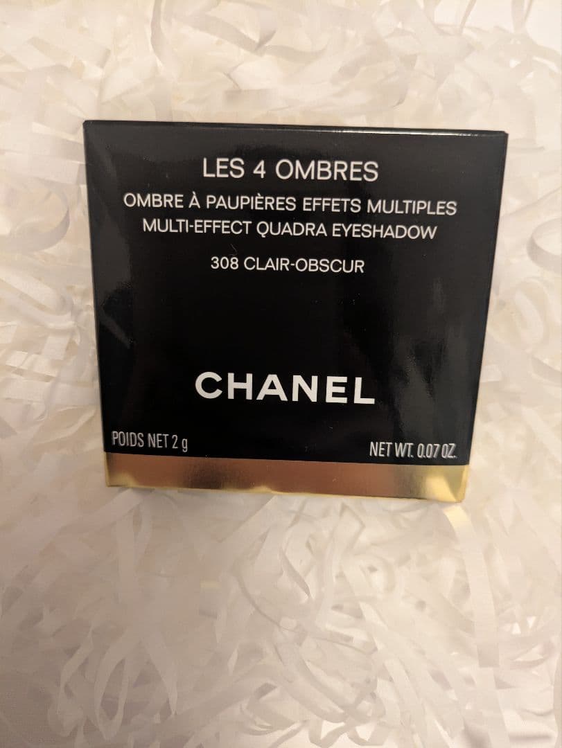 CHANEL クリスマスコフレ2025 アイシャドウ　マスカラセット　ポーチ
