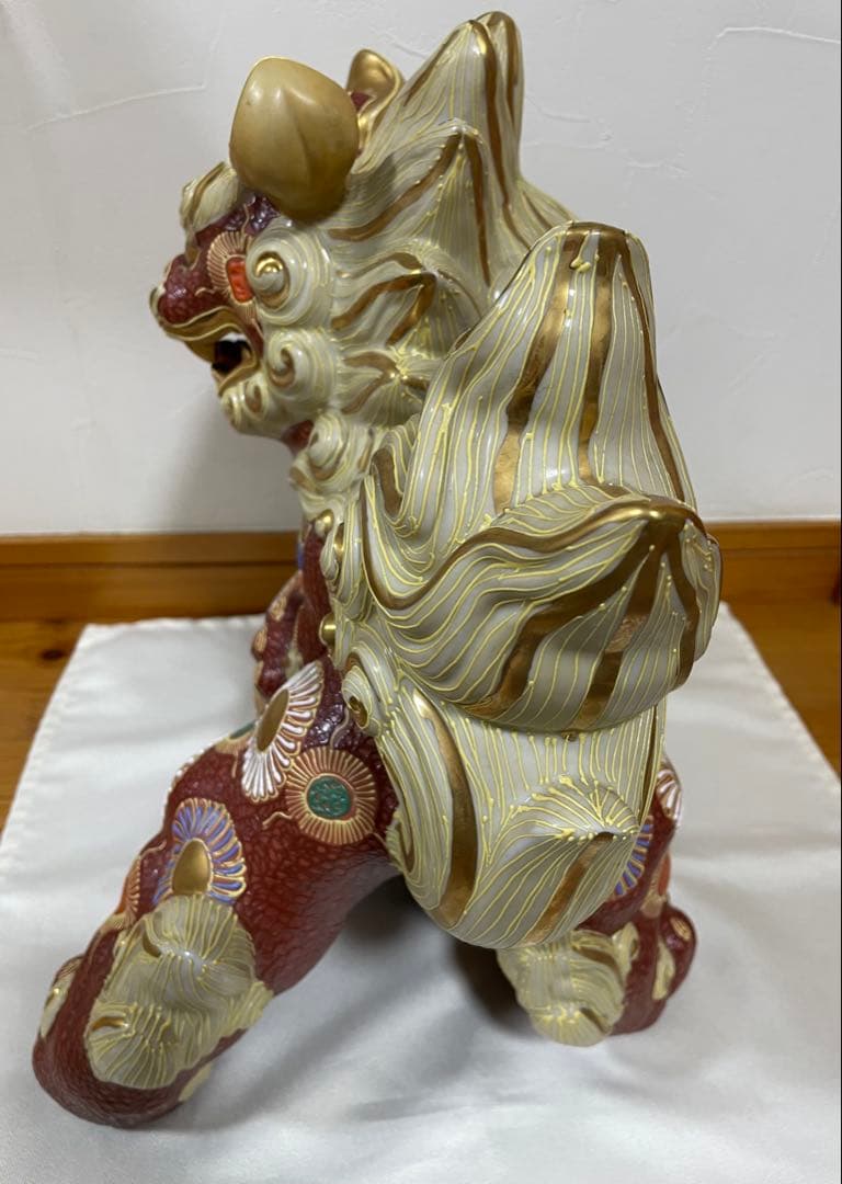 陶器製獅子の置物 エコメルカリ便、お願い致します 新小獅子 | 陶器の