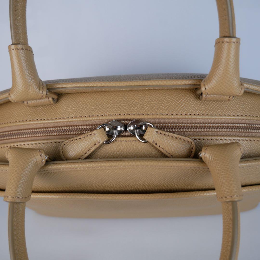 ✨新品未使用保管品✨ モラビト MORABITO　ディアンヌ　ベージュ シボ革