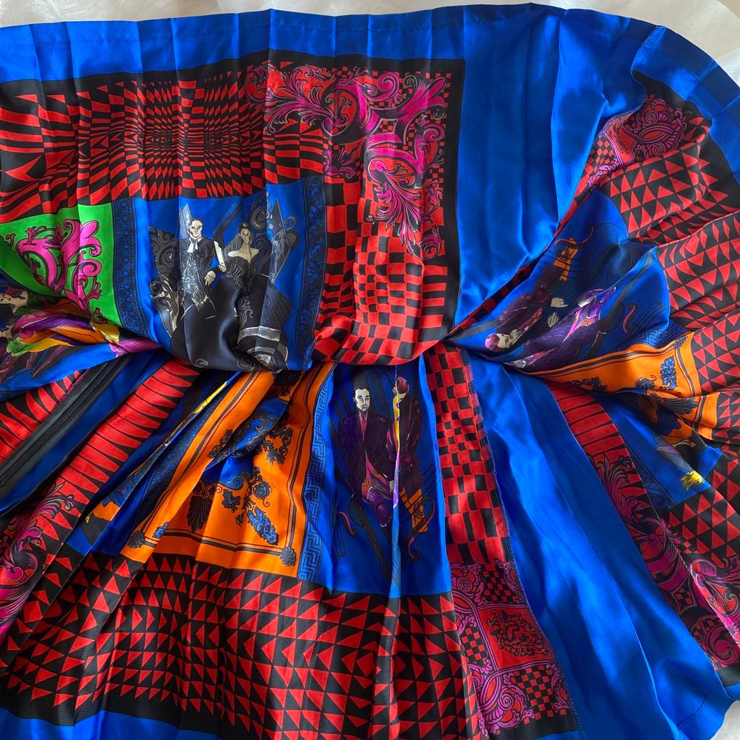【ヴィンテージ】Versace ジャンニヴェルサーチスカート　シルク