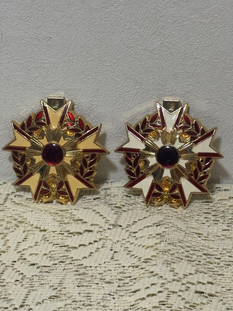 消防勲章・日本消防協会・（勲章）・（功績章） 消防協会 功績章 バッジ類 消防団活動の締めくくり、賞状とメダルを