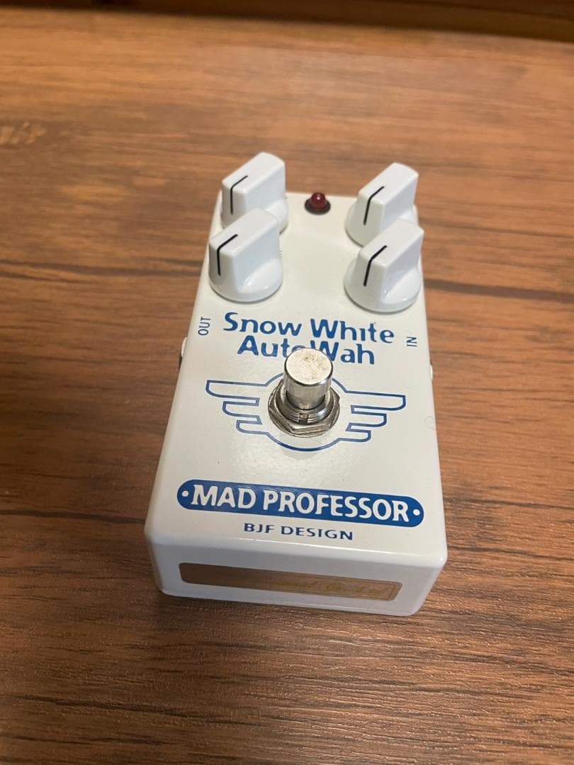 ギター MAD PROFESSOR  White AutoWah Mad Professor Snow White AutoWah - Kauffmann's Guitar Store