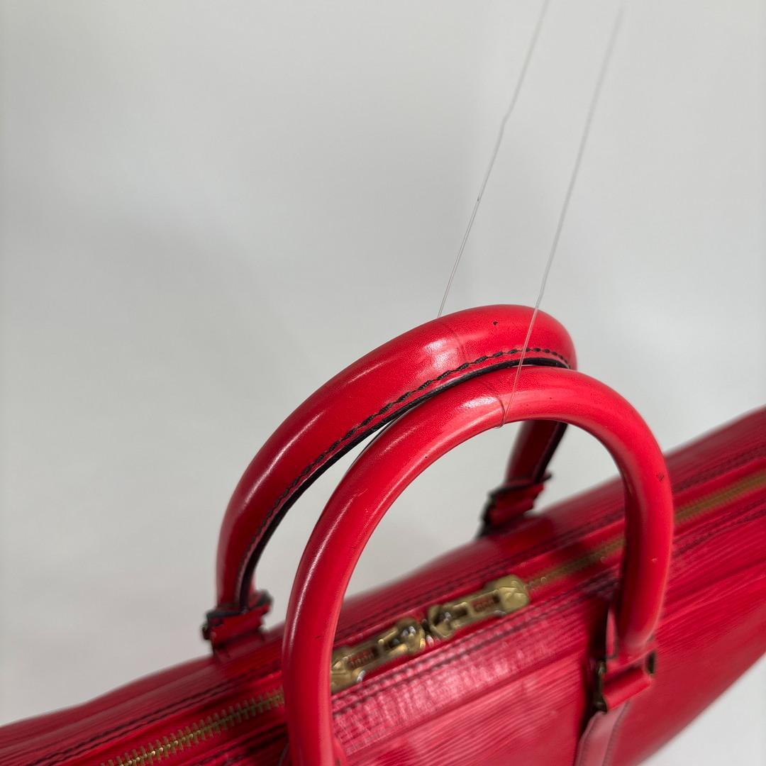 ルイヴィトン エピ ポルトドキュマン ヴォワヤージュ ビジネスバッグ メンズ