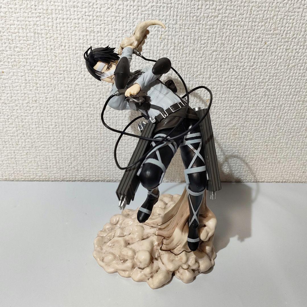 ☆ 一番くじ b 地ならし 進撃の巨人フィギュア リヴァイ ☆ - メルカリ