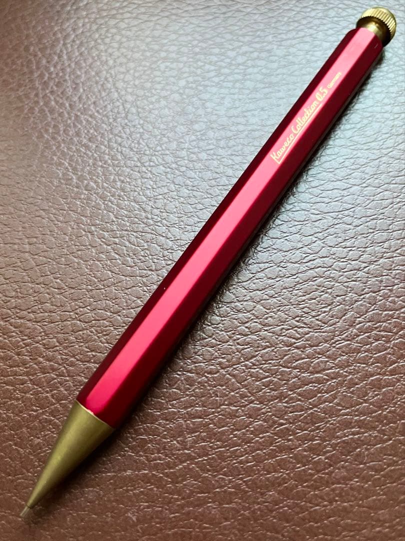 カヴェコスペシャル　レッド　限定　シャーペン　0.5 おまけのクリップ付