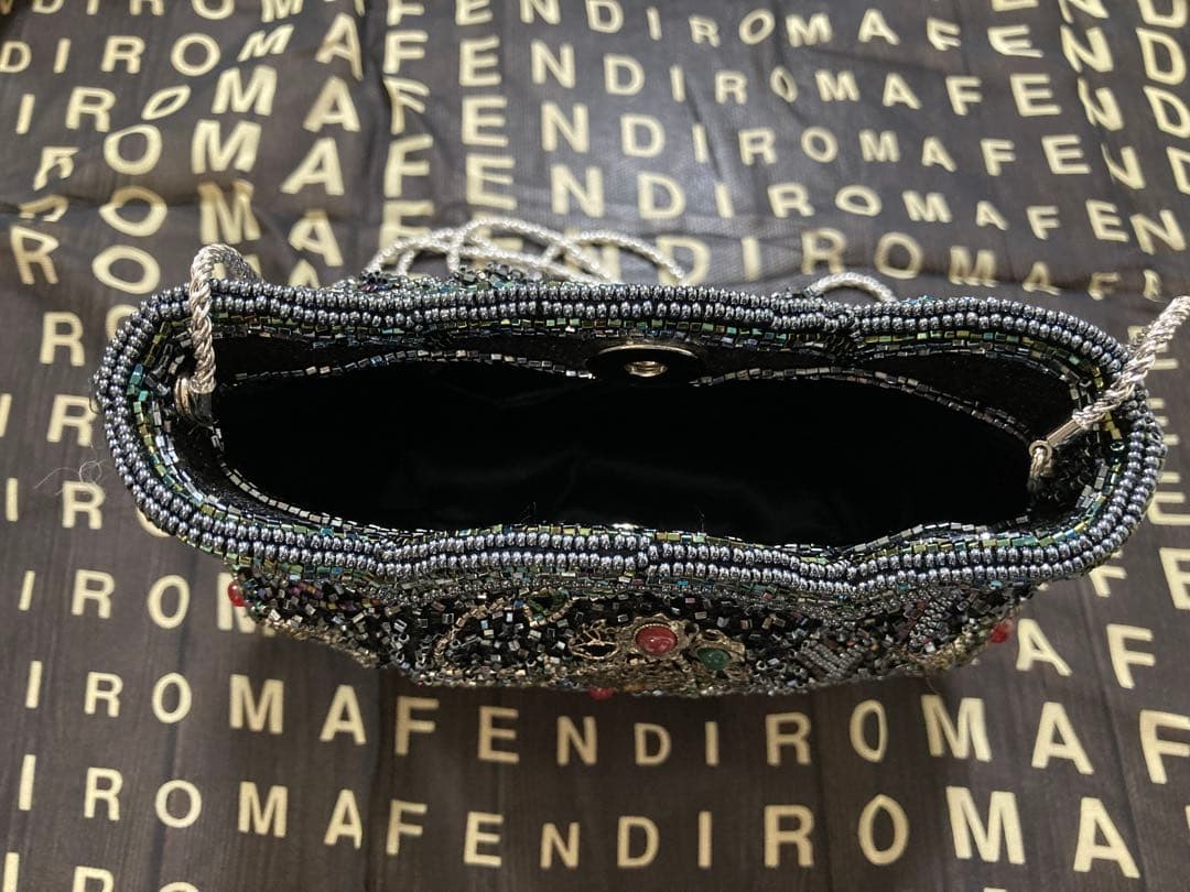 皇室御用達 LUMY はしもと ビーズバッグ