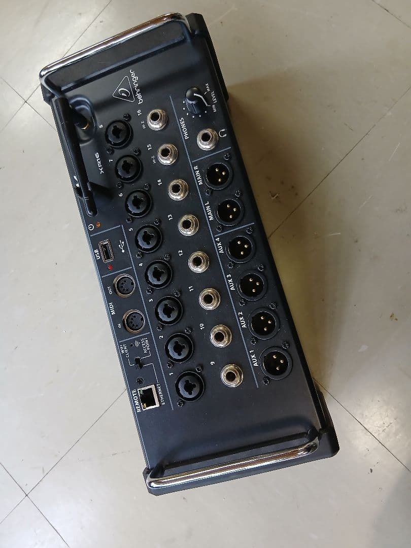 Behringer X AIR XR16デジタルミキサー