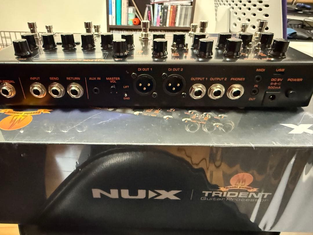 NUX TRIDENT ギタープロセッサー