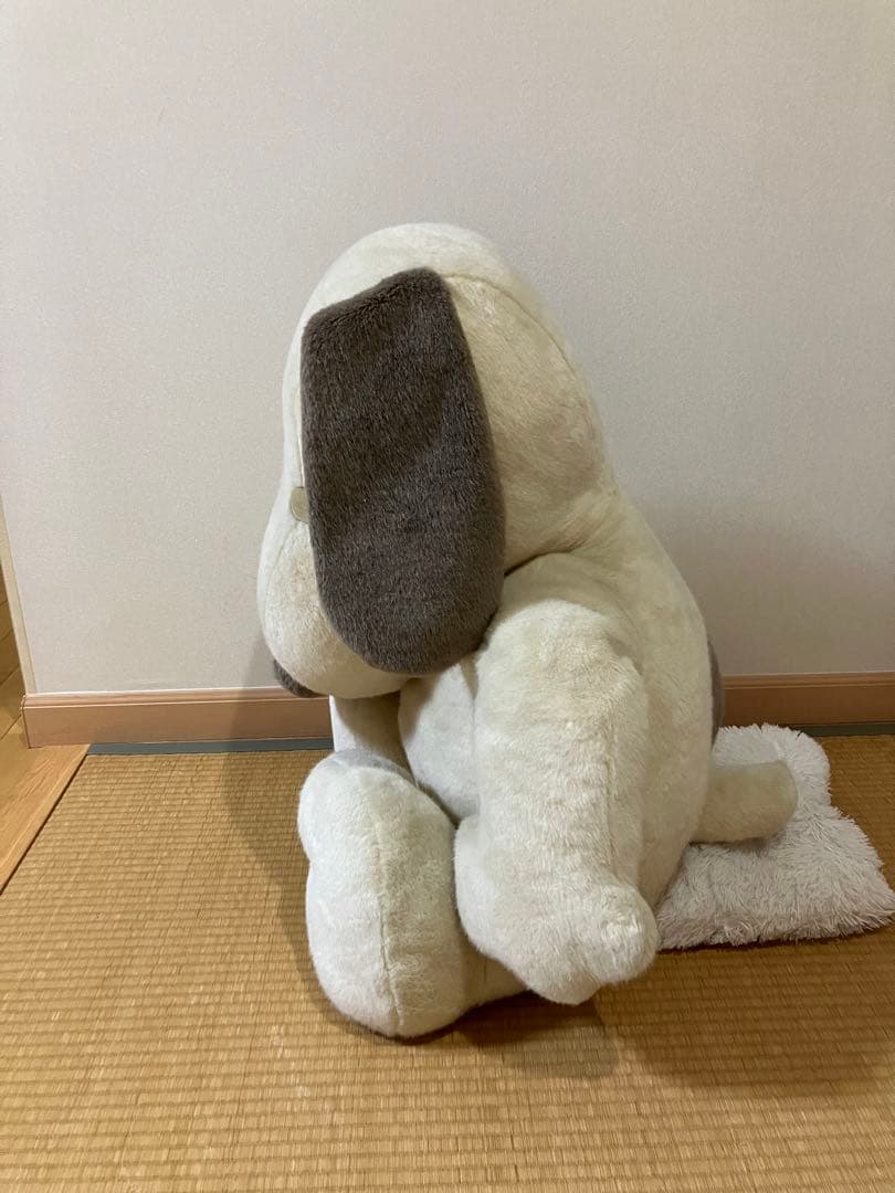 SNOOPYどデカいぬいぐるみ