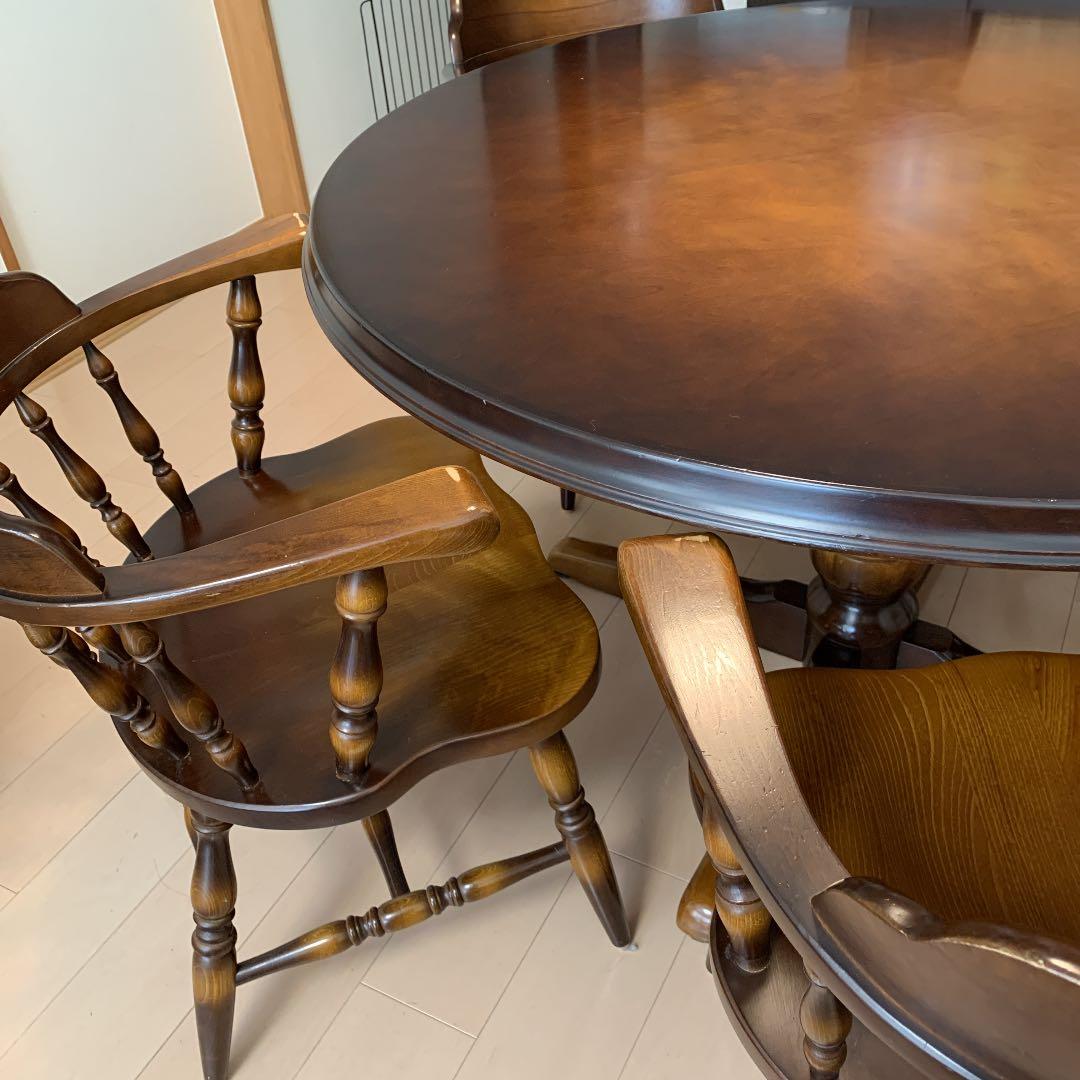 飛騨産業株式会社さんのキツツキマークあり　テーブル