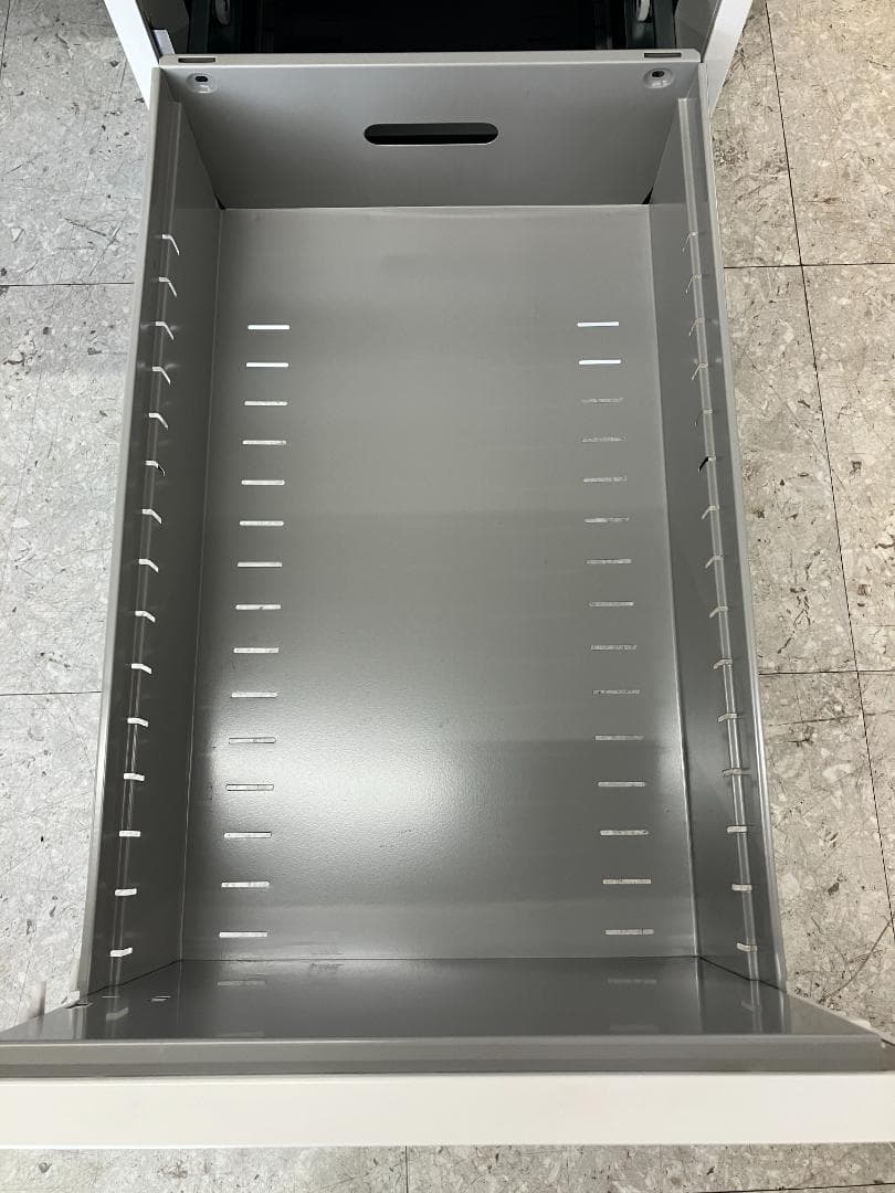 内田洋行 デスクシステム 5-110-6630 JOIFA307 ホワイト② - メルカリ