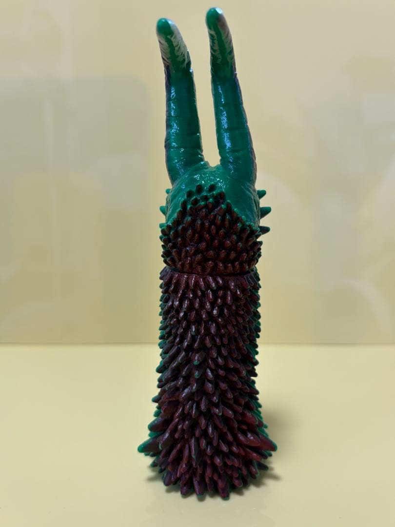 昭和レトロ　３６年前バンダイ日本製帰って来たウルトラマン登場古代怪獣ツインテール