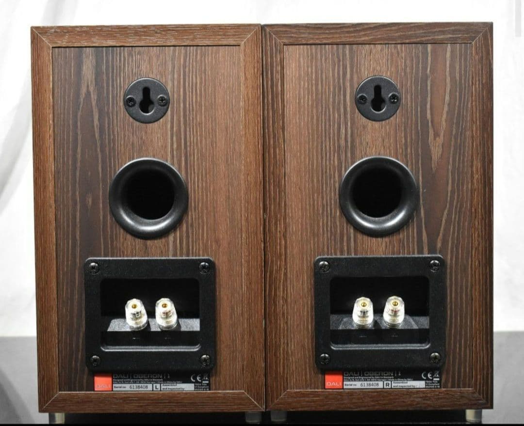 超美品】DALI ダリ OBERON1 ダークウォルナット DW DALI OBERON1 DW