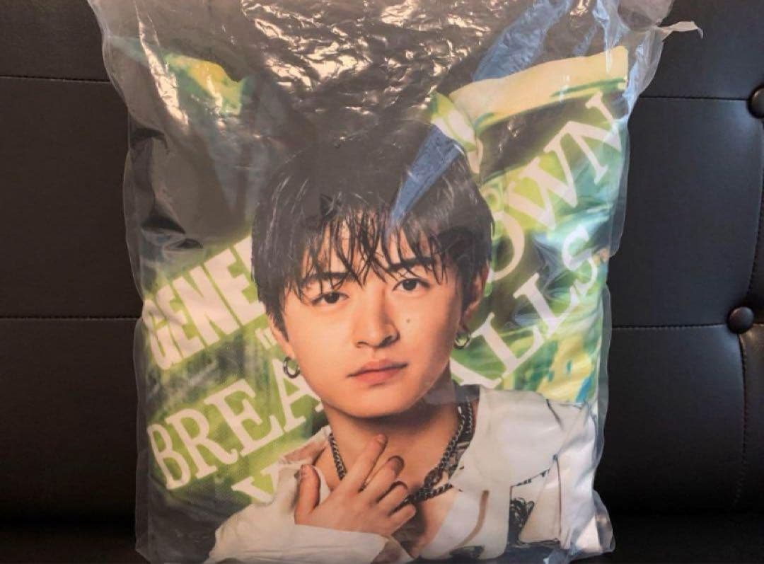 佐野玲於 クッション