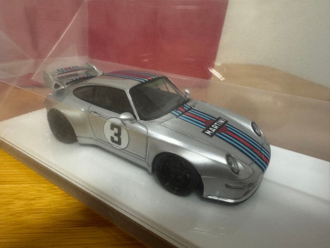 【SCMモデル】限定50台Porsche 993 Martini Racing