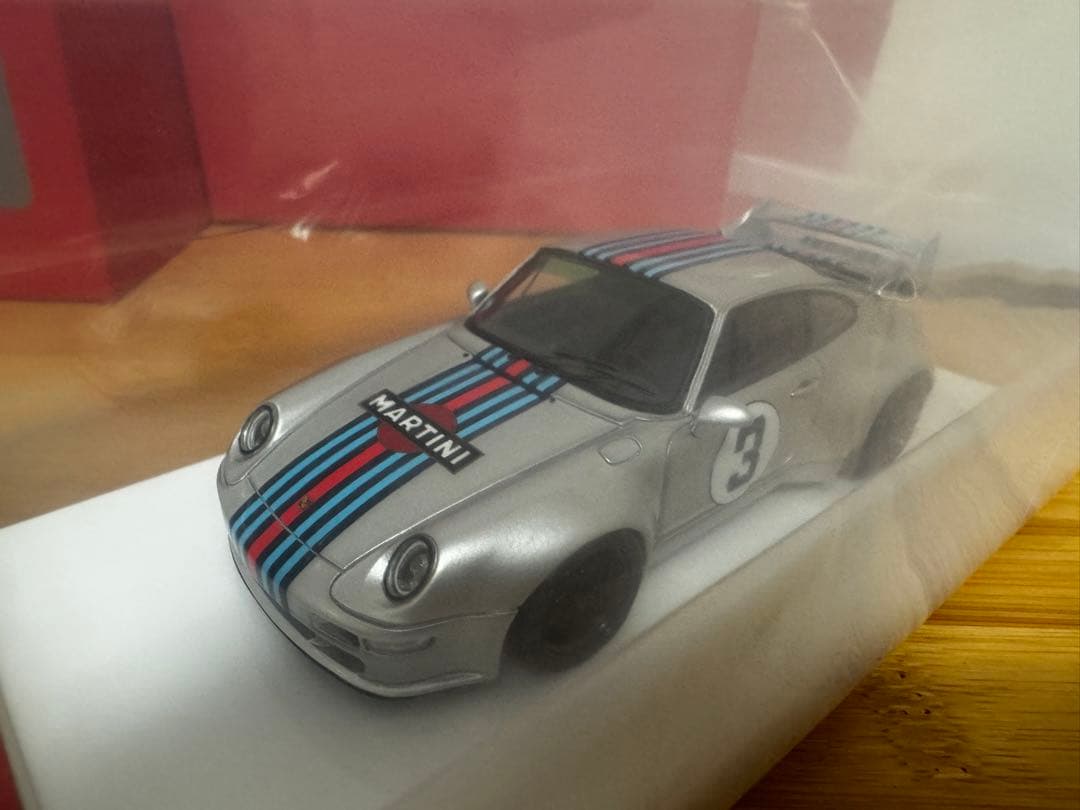 【SCMモデル】限定50台Porsche 993 Martini Racing