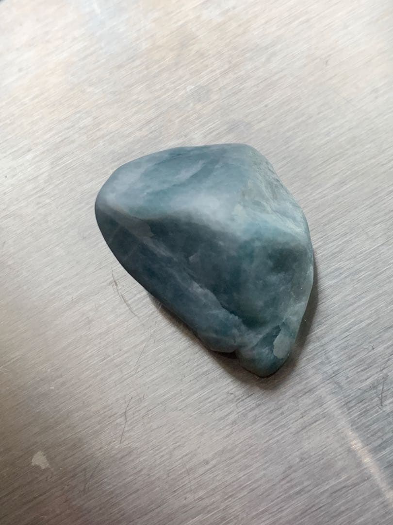 宝石質 糸魚川入りコン沢青翡翠 海石 原石 青ひすい 水石 根付 国産