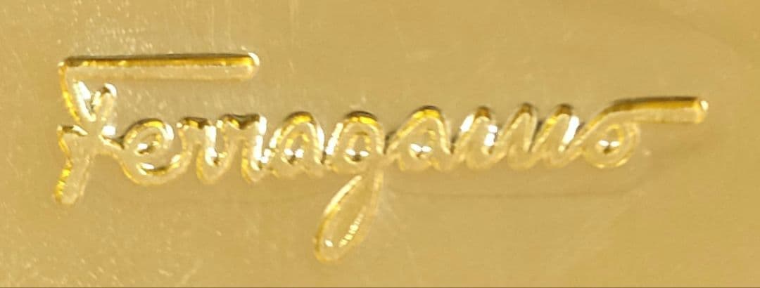 AQE03 サルヴァトーレフェラガモ 美品 ヴァラリボン ハンドバッグ