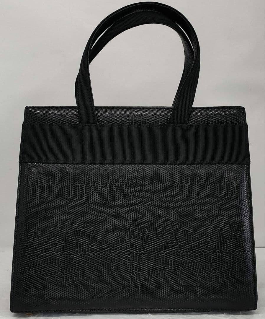 AQE03 サルヴァトーレフェラガモ 美品 ヴァラリボン ハンドバッグ