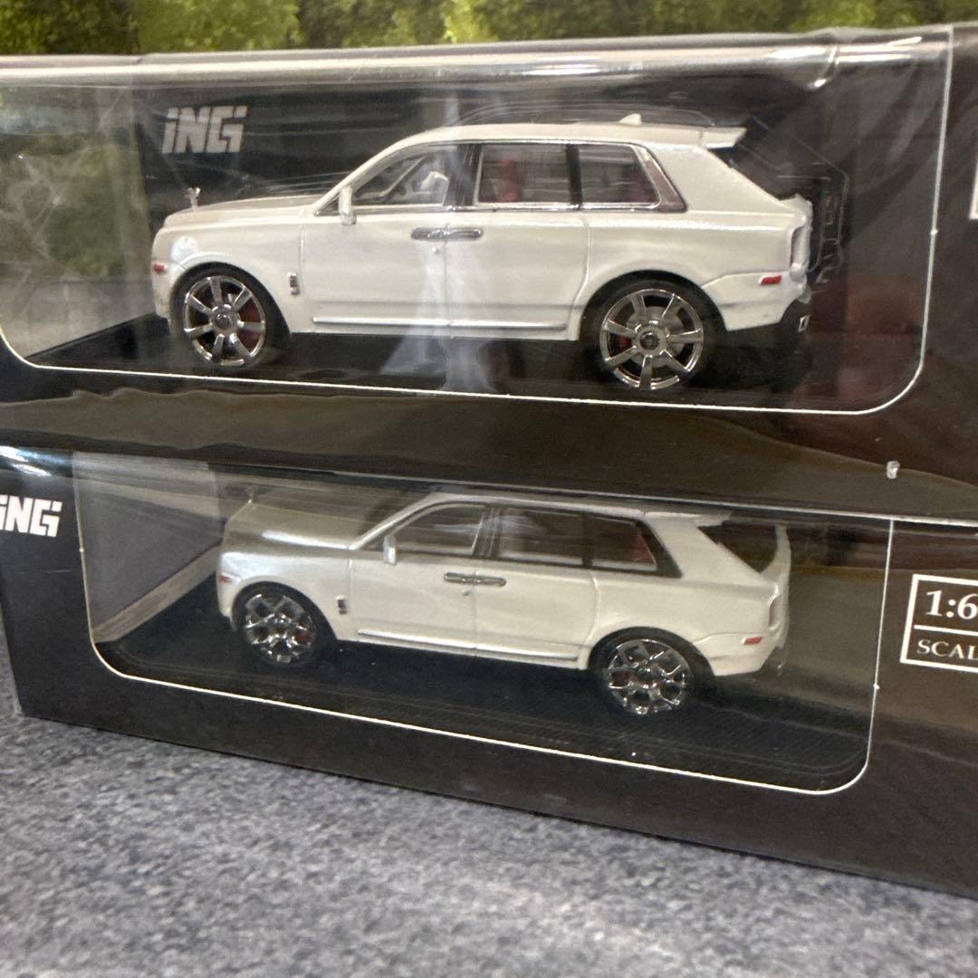 ホワイト SUV ミニカー 2台セット 1:64