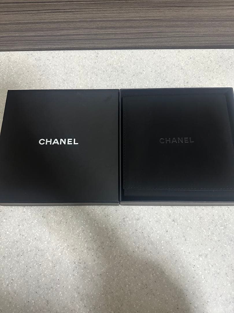 CHANEL チェーンカチューシャ/レザーヘアバンド　ブラック×ゴールド