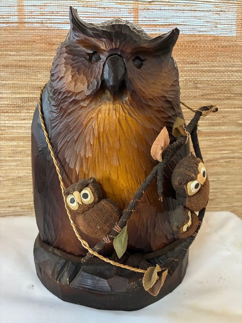 木製フクロウ置物 約20cm 木製フクロウの彫刻 約20cm 屋久杉工芸品 フクロウ置物 彫刻 天然木 自然