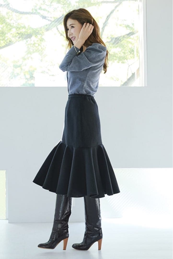 OBLI ミディアムフレアスカート