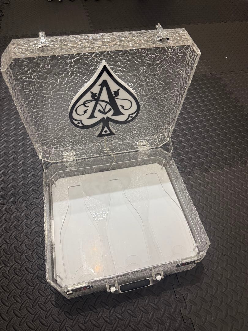 アルマンド信号機クリスタルケース】アタッシュケース