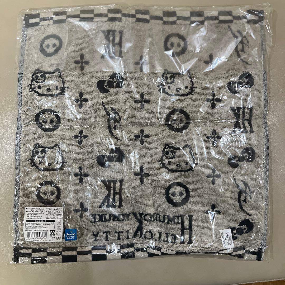 氷室京介 ハローキティコラボタオル - メルカリ