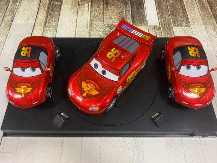 ★セール★カーズ ライトニングマックイーン ミア& ティア ピクサー