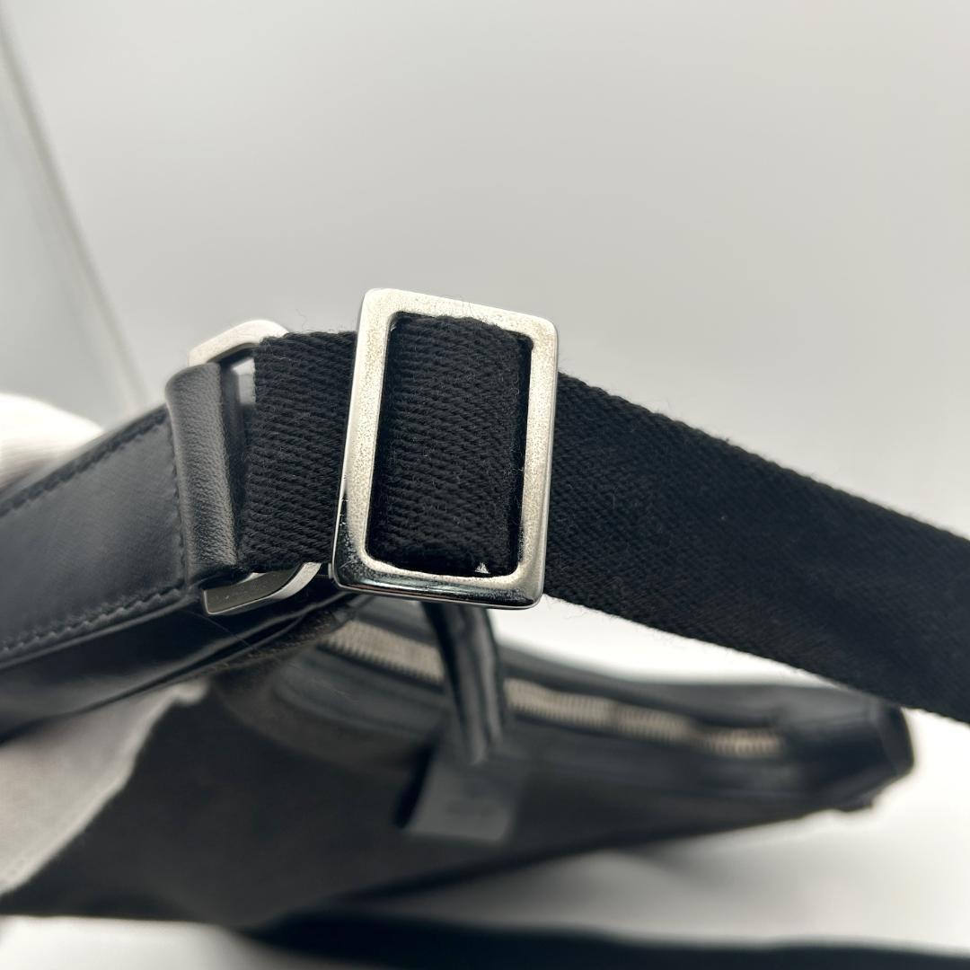 美品✨グッチ ハーフムーン ショルダーバッグ キャンバス GG ブラック レザー