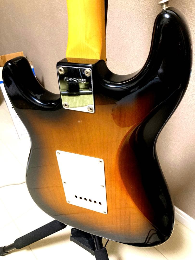 【本日終了】フェルナンデス　ストラトサンバースト1998年