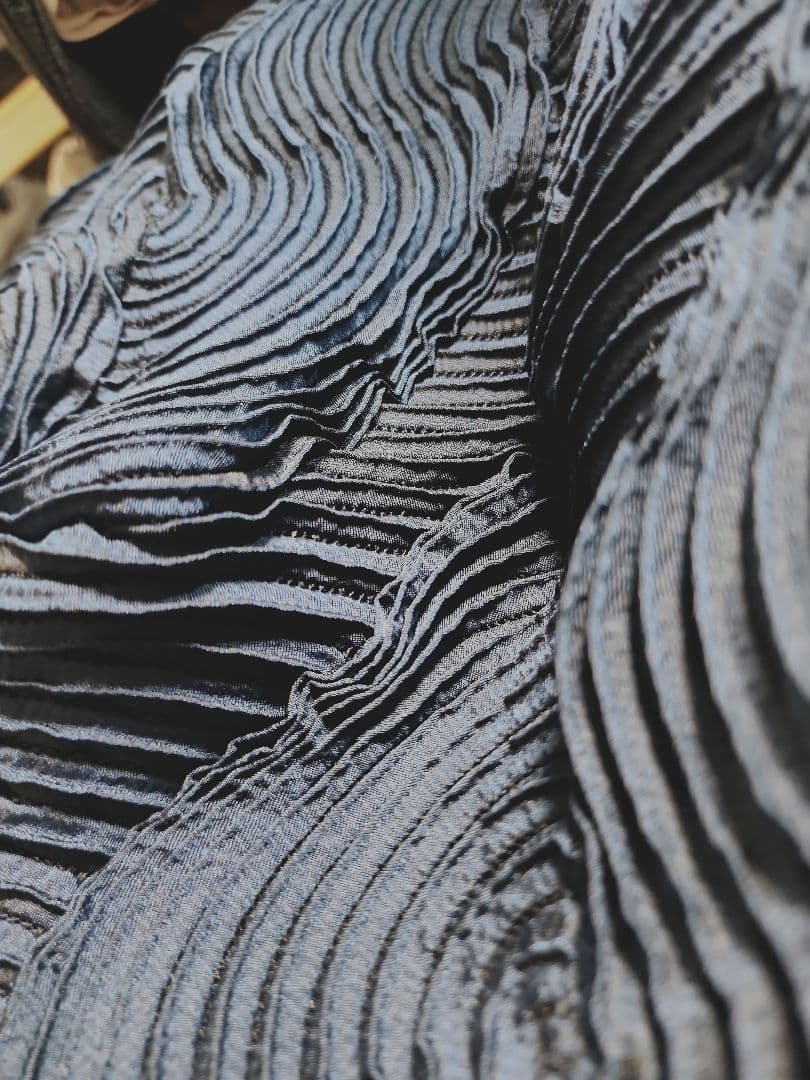 超美品　イッセイミヤケ　ISSEY MIYAKE　3D スチーム　スカート