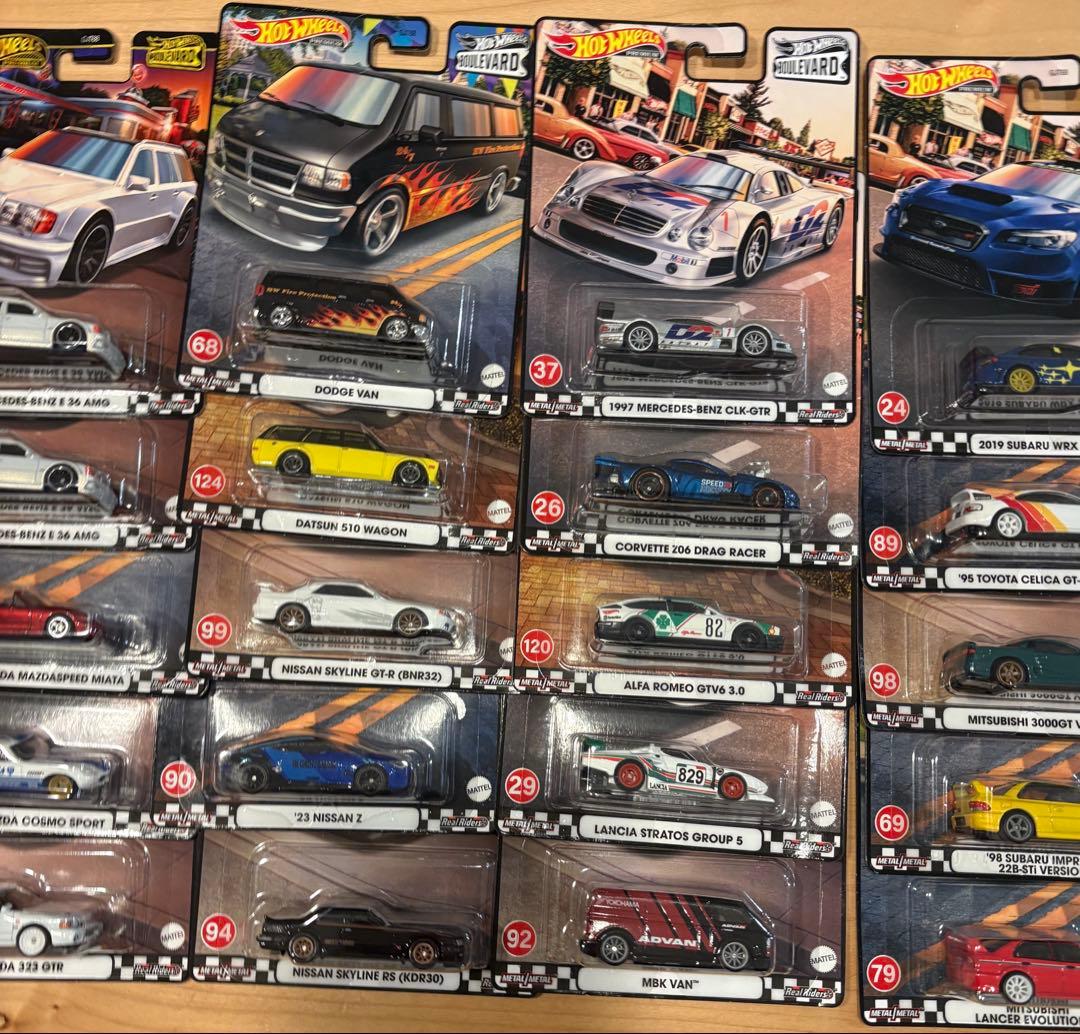 ホットウィール　プレミアム　ブールバード　30台