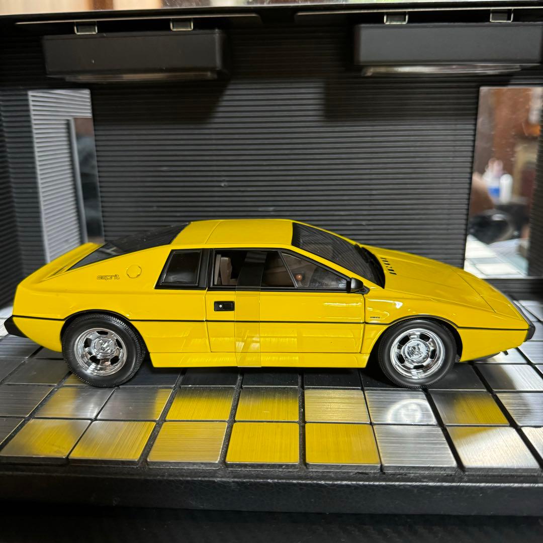 絶版未展示品 オートアート 1/18 ロータス エスプリ タイプ ,79