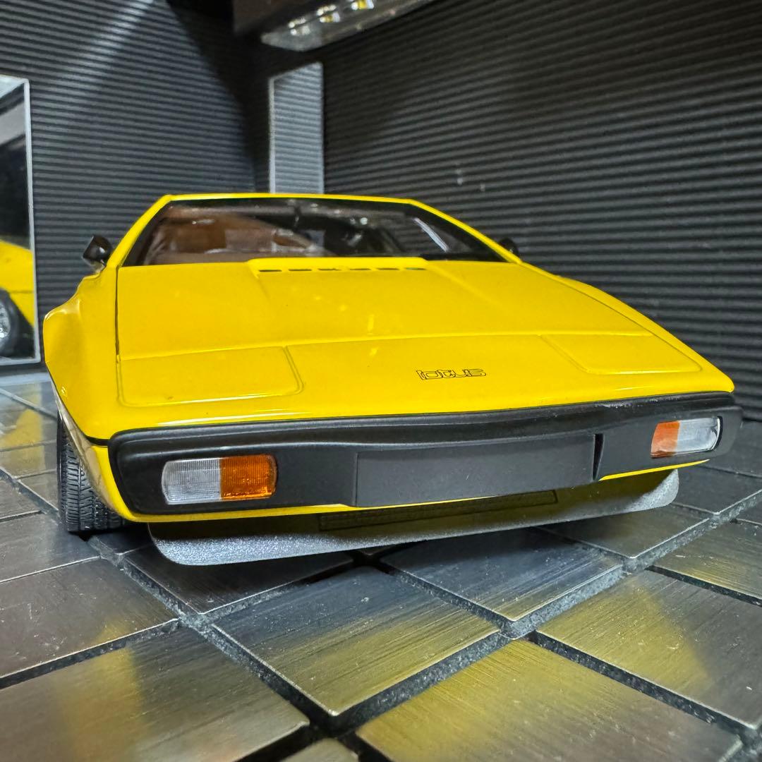 絶版未展示品 オートアート 1/18 ロータス エスプリ タイプ ,79